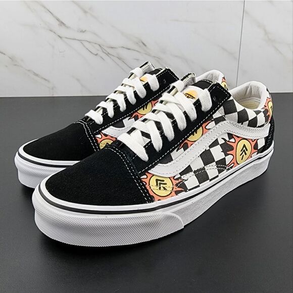 *SALE New Van's X Old Skool Parks Project Sneakers - Picture 3 of 9